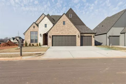 15401 Starlight Ln, Oklahoma City, OK 73078
