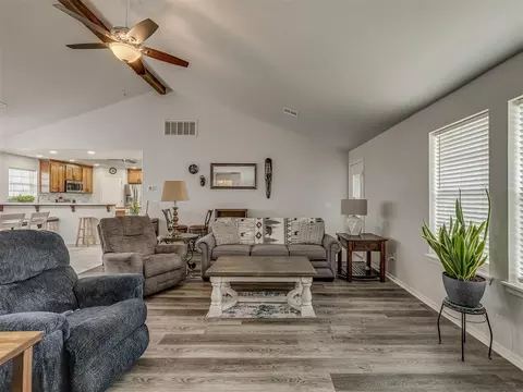 1466 County Rd 1188, Tuttle, OK 73089 photo 11