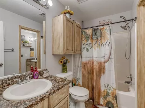 1813 Eagle Dr, Moore, OK 73160 photo 25