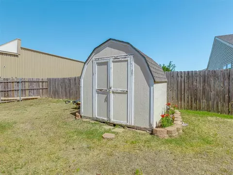 1813 Eagle Dr, Moore, OK 73160 photo 30