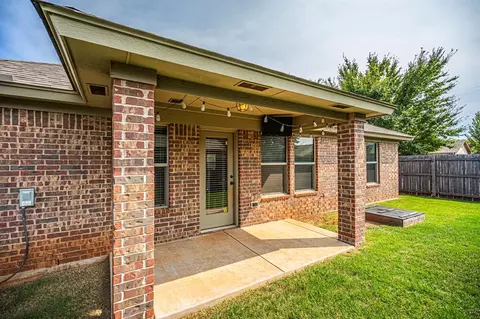 2702 Sharpish Way, Norman, OK 73069 photo 25