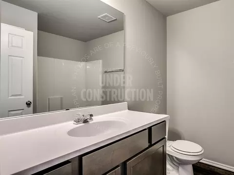 Bath - 13450 Huckleberry Ln, Mcloud, OK 74851 photo 3 of 4