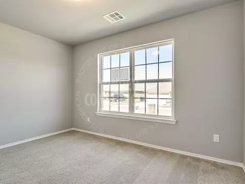 Bedroom - 13450 Huckleberry Ln, Mcloud, OK 74851 photo 2 of 9