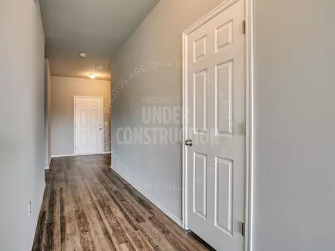 Entry Way - 13450 Huckleberry Ln, Mcloud, OK 74851 photo 1 of 2