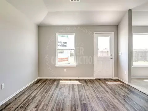 Living - 13450 Huckleberry Ln, Mcloud, OK 74851 photo 4 of 5