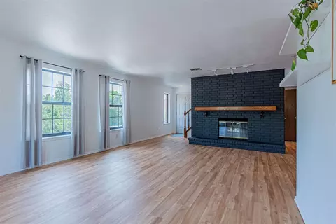 4400 Hemingway Dr #270, Oklahoma City, OK 73118