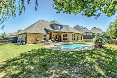 19633 Stratmore Way, Edmond, OK 73012