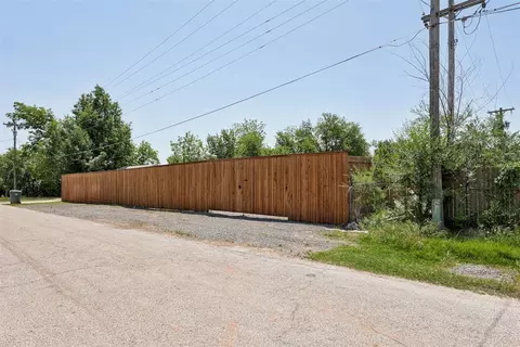 5612 SE 2nd St, Midwest City, OK 73110