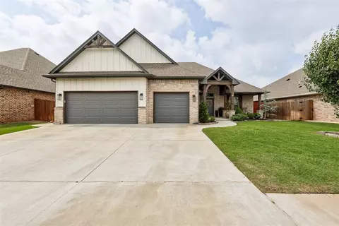 12004 SW 49th St, Mustang, OK 73064