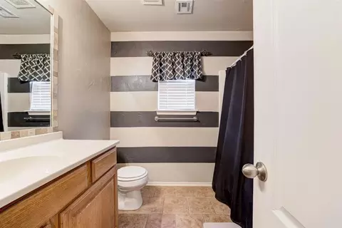 520 E Juniper Ln, Mustang, OK 73064 photo 32