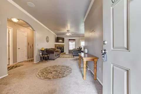 520 E Juniper Ln, Mustang, OK 73064 photo 3