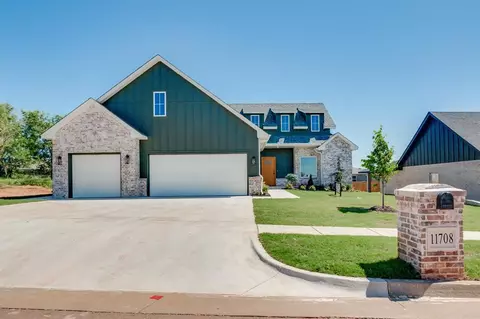 11708 NW 102nd St, Yukon, OK 73099