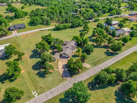 2284 Berryvine Rd, Tuttle, OK 73089 photo 42