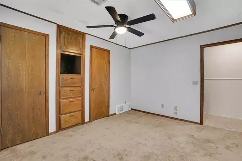 Bedroom - 20523 E County Road 158 Rd, Altus, OK 73521 photo 6 of 8