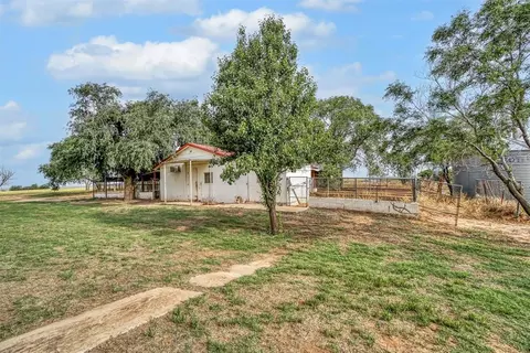 Exterior - 20523 E County Road 158 Rd, Altus, OK 73521 photo 12 of 12
