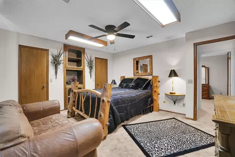 Bedroom - 20523 E County Road 158 Rd, Altus, OK 73521 photo 4 of 8