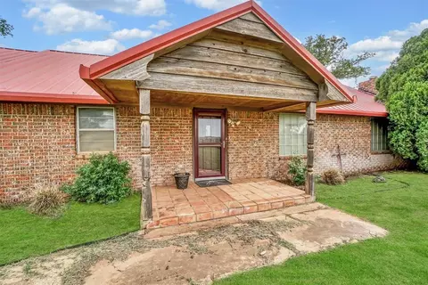 Exterior - 20523 E County Road 158 Rd, Altus, OK 73521 photo 4 of 12