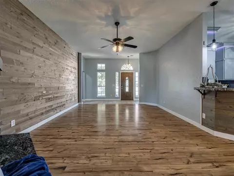 1900 New Haven Ct, Moore, OK 73160 photo 6