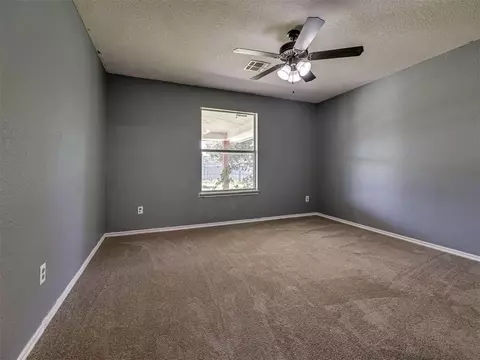 1900 New Haven Ct, Moore, OK 73160 photo 21