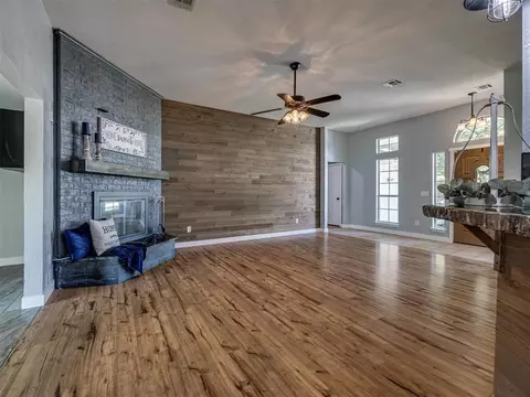 1900 New Haven Ct, Moore, OK 73160 photo 7