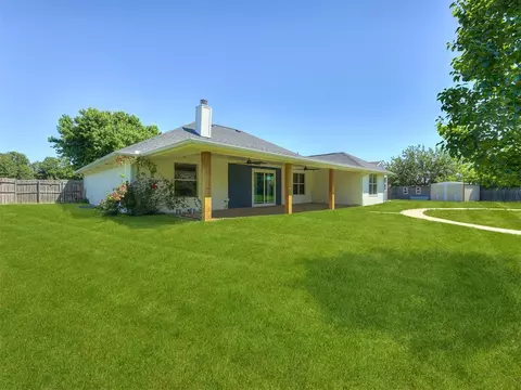 1900 New Haven Ct, Moore, OK 73160 photo 32