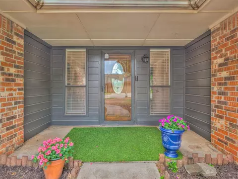 209 E Platt Dr, Yukon, OK 73099 photo 37