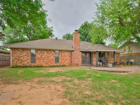 209 E Platt Dr, Yukon, OK 73099 photo 32