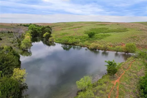 N 2240 Road, Putnam, OK 73659
