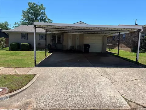 3914 SE 14th St, Del City, OK 73115