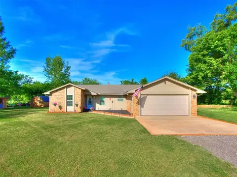 16861 Winding Creek Dr, Newalla, OK 74857