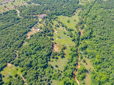 19800 Spring Valley Rd, Macomb, OK 74852
