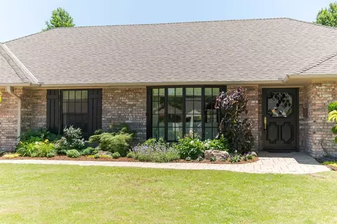 2924 Hemingford Ln, Oklahoma City, OK 73120