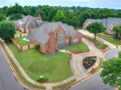 2508 Thunderwind Cir, Edmond, OK 73034
