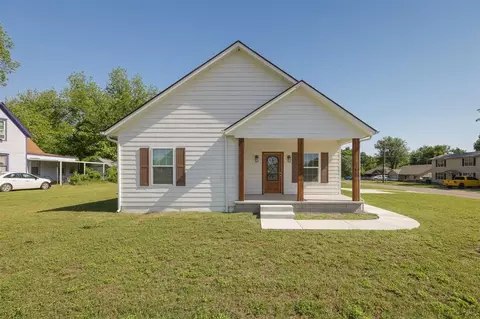 1102 W Mansur Ave, Guthrie, OK 73044
