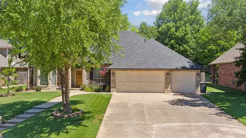 2409 Palomino Dr, Edmond, OK 73034