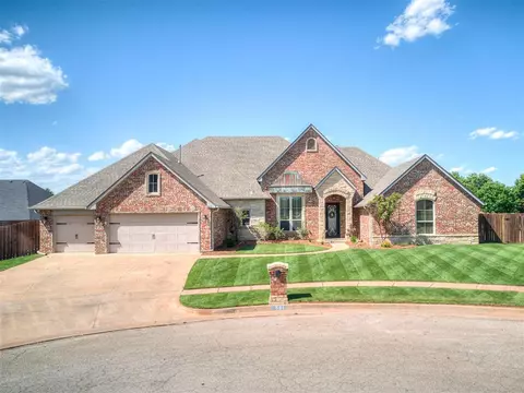 501 NW 154th St, Edmond, OK 73013