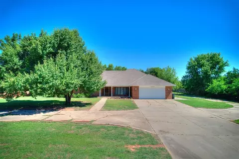 4205 Sooner Cir, Edmond, OK 73034