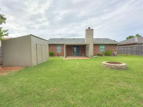 Undisclosed, Moore, OK 73160 photo 26