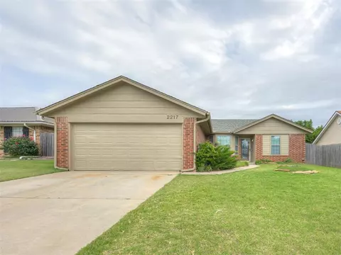 Undisclosed, Moore, OK 73160