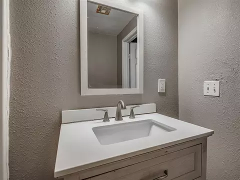 6825 NW 30th St, Bethany, OK 73008 photo 38