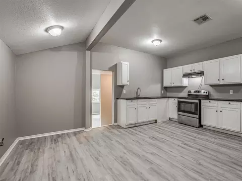 6825 NW 30th St, Bethany, OK 73008 photo 25