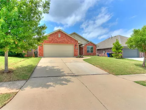 512 Tyler Dr, Norman, OK 73071