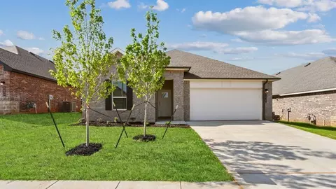 1080 Auburn Cir, Piedmont, OK 73078
