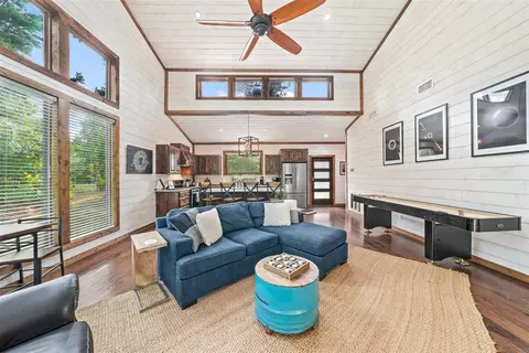 Living - 168 Eagle Mountain Trl, Broken Bow, OK 74728 photo 7 of 10