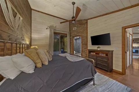 Bedroom - 168 Eagle Mountain Trl, Broken Bow, OK 74728 photo 3 of 3