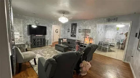 800 E Washington St, Tecumseh, OK 74873 photo 3
