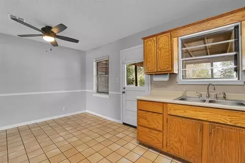 1036 Box St, Altus, OK 73521 photo 12