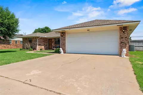 543 Sunset Dr, Watonga, OK 73772 photo 3