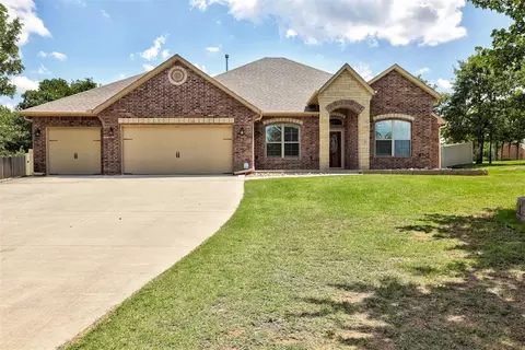 3327 Bobcat Trl, Guthrie, OK 73044