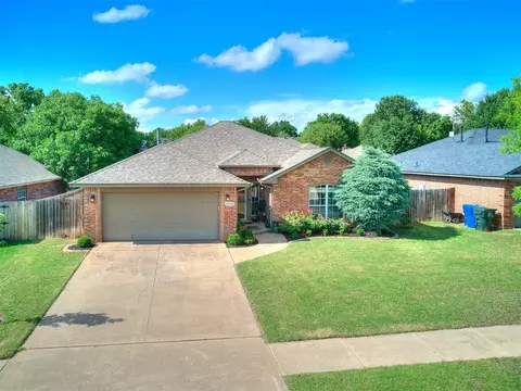 4409 Newport Dr, Norman, OK 73072